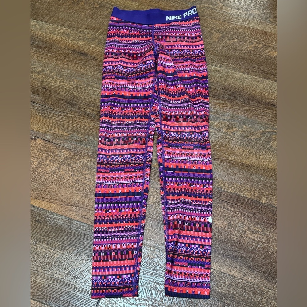 🌼4/$25🌼 Nike Kids Leggings - Pink and Purple Pattern